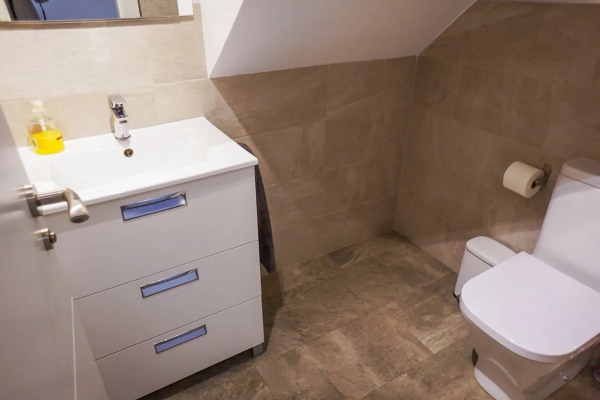 f7ba96ec-864f-454c-a270-7f1bb2b7c586