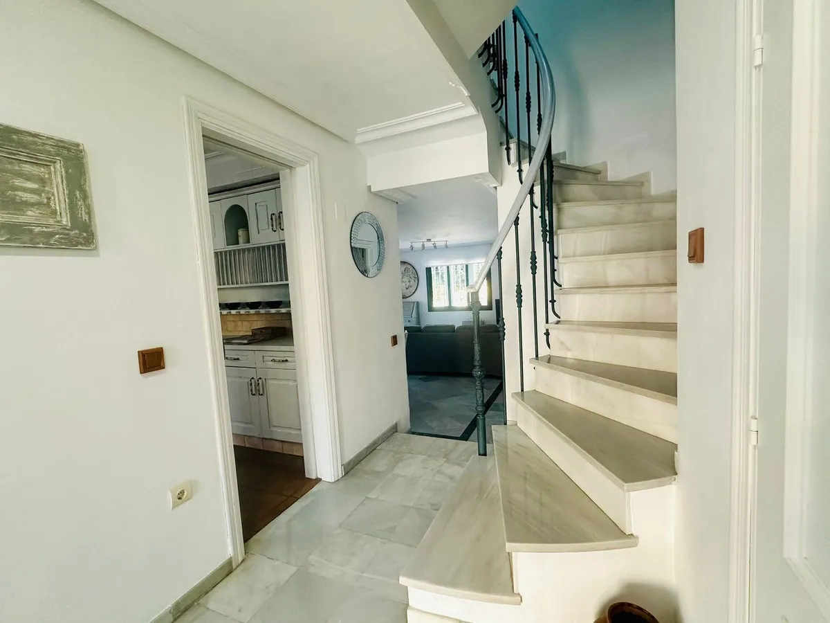 2a4eb4d0-b5b5-4cc3-be1d-9f77c67af482