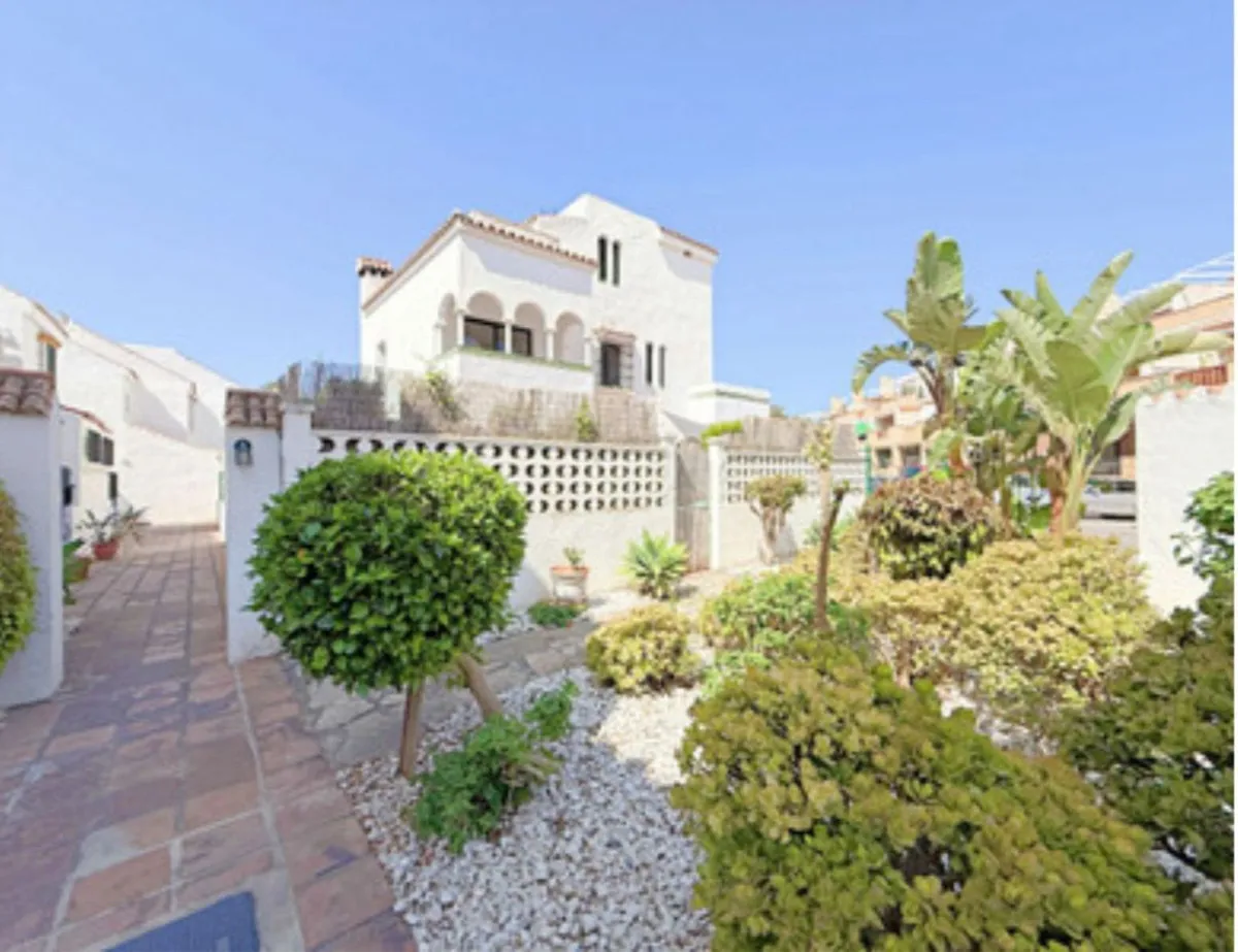 f57e08cc-7392-4213-b4ff-0fea61b03759