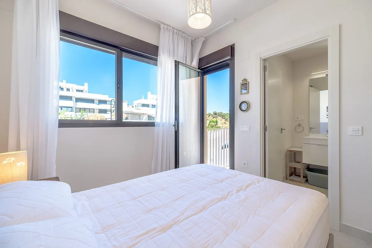 22db4ca3-3bc9-4f59-a32d-1ccf544c6eae