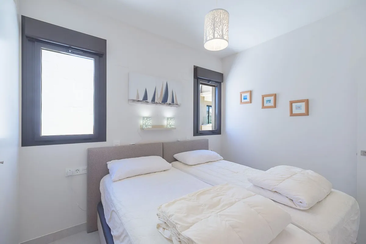 63ddbe0b-a4c7-4368-9738-d8f76d39169d