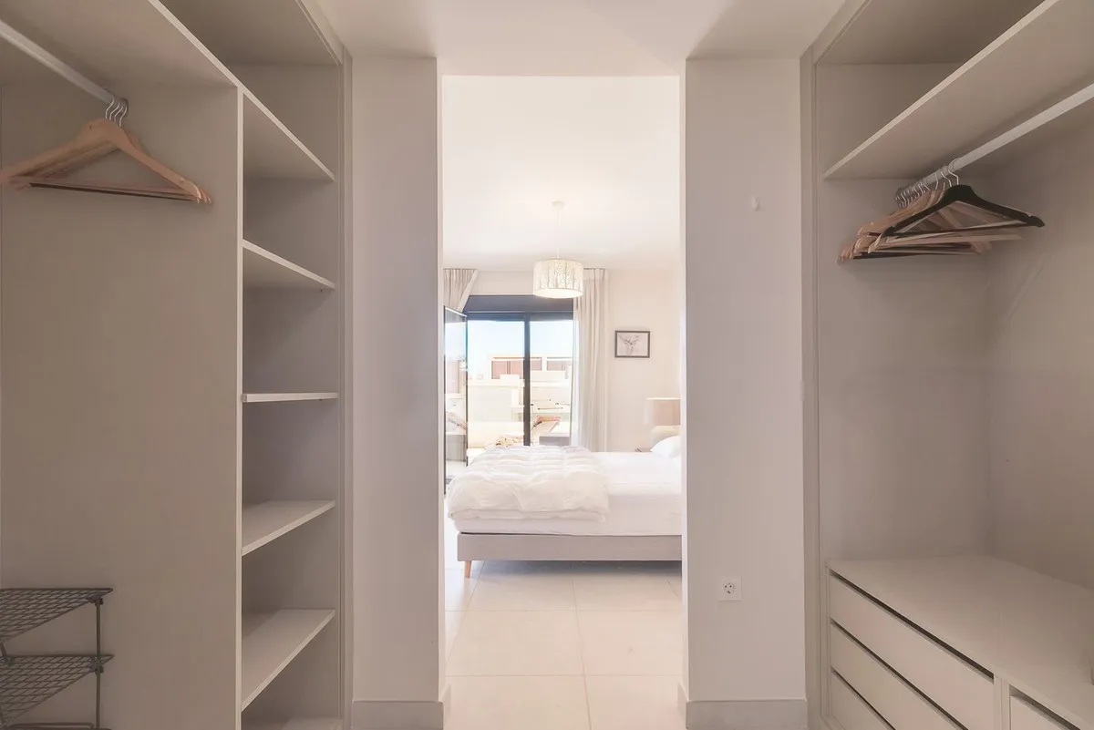 9f131e69-7d9d-4fd7-80f6-d957ed54e284