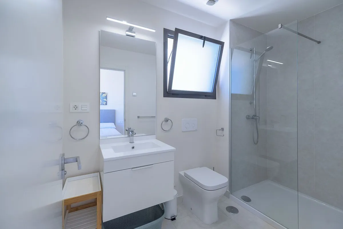 a7606343-d454-46a9-9c74-80c595e9726a