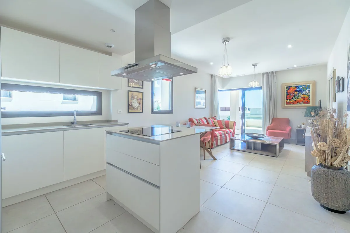 bade87ba-bd97-47c3-9fc7-bfaf9ee3175b