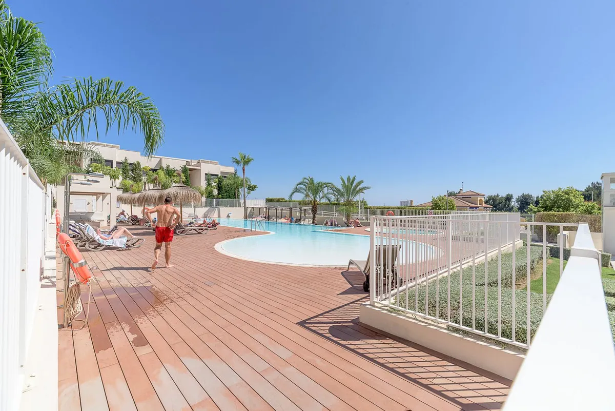 d2d28eee-95f6-43f5-a2cf-1f0b0ded65e5