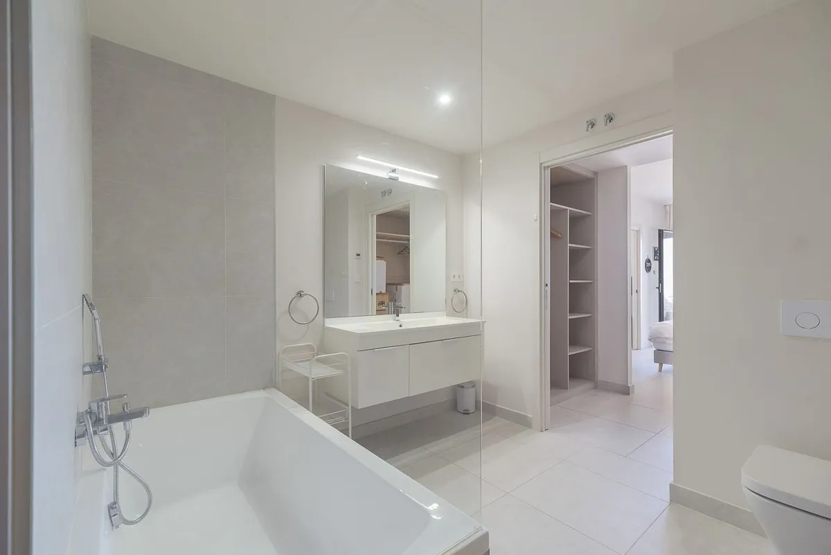 e91b596b-ad54-40a5-b185-4184e135255d