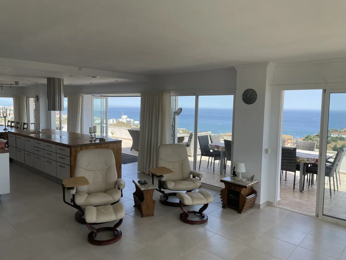 5317c5ce-f65c-4bef-8386-10c0da9b42dd