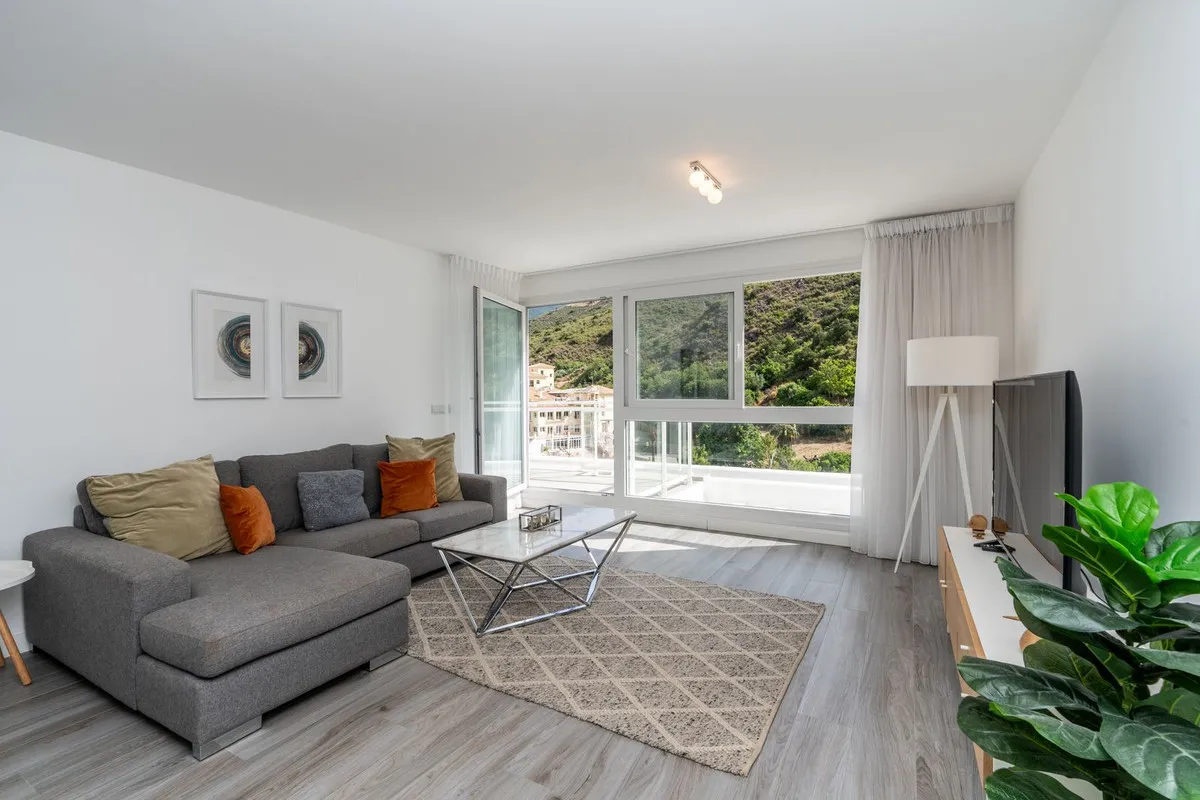 0cf5d3a8-340b-41db-a3cc-f3468bfcad33