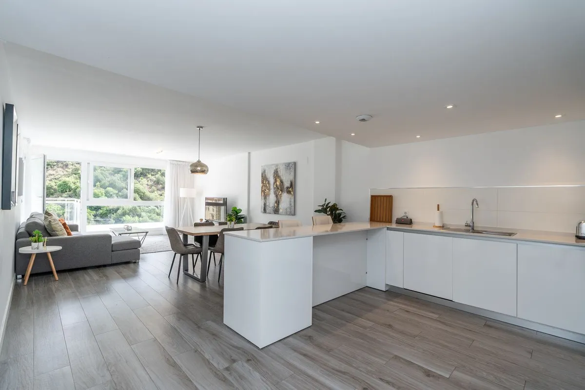 a11aa1b5-ec59-4db5-a036-9b0077f4284d