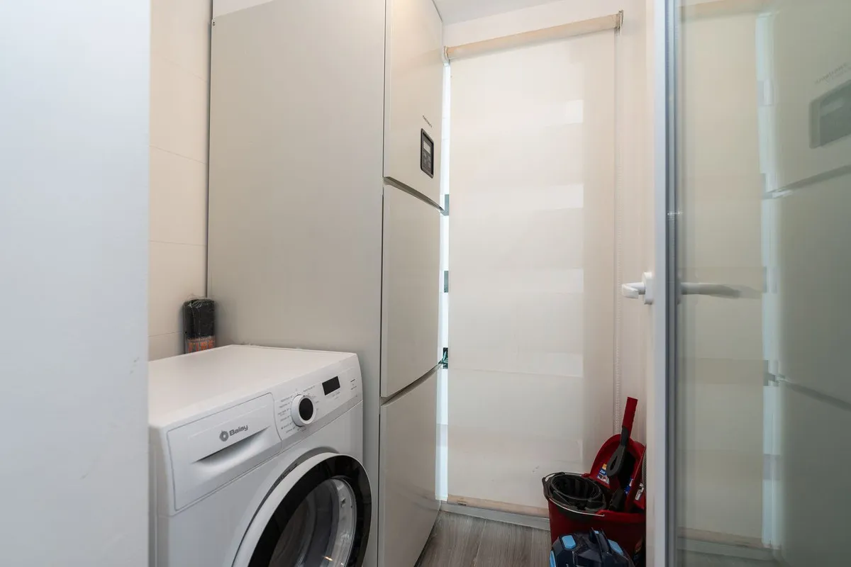 f3a512cc-b4de-4e8e-b412-8629f47d23a6