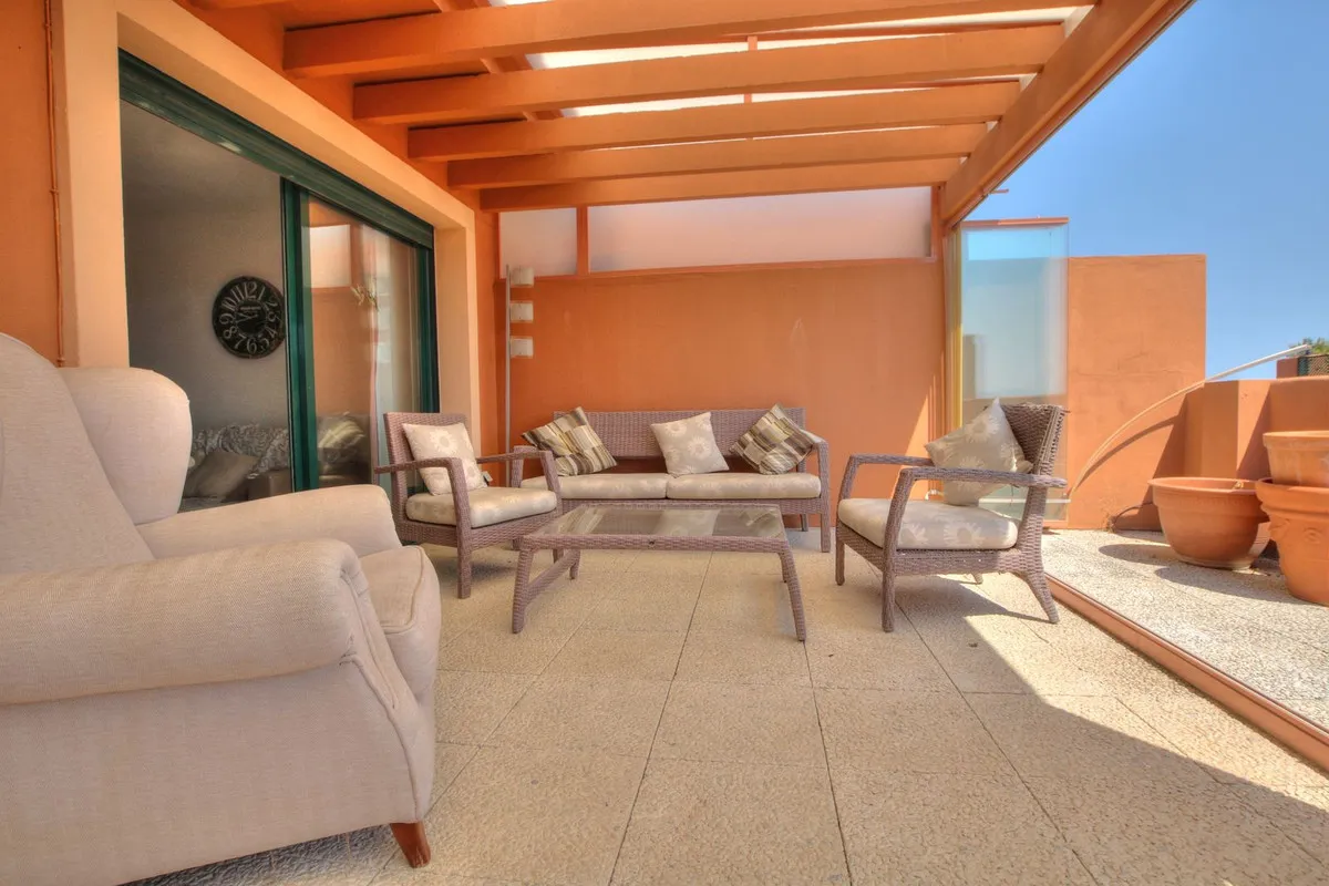 d5f322c1-f6ff-4986-ba54-8784700459fd