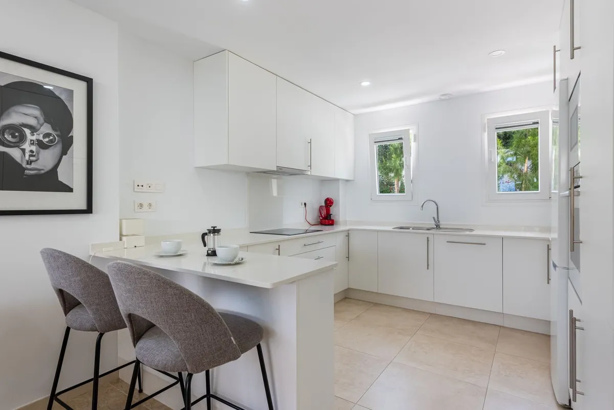 5de6dc0d-7279-4ca1-bbdf-38f2c3032784