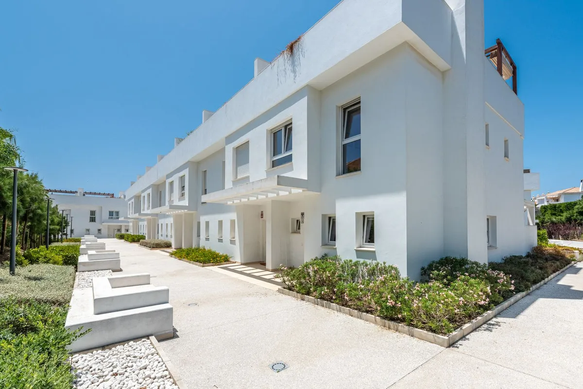 b34d374a-7290-4a45-9ffd-fc79a4a37bfe