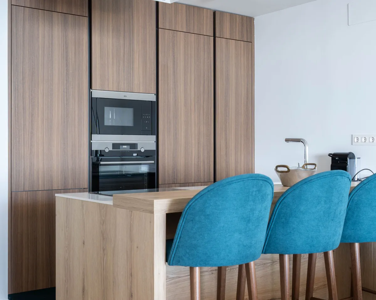 8f0900ca-3891-4dbc-bcba-4fe0fde9b67c