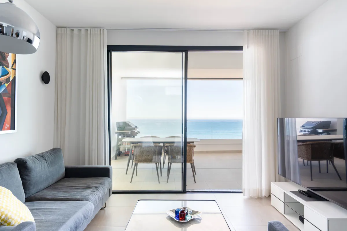 cb05582f-32fd-45f5-8cab-ab6a10b2f9c1