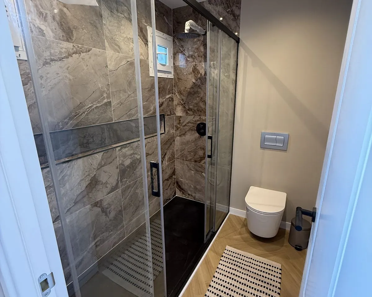 02043bf2-83da-488e-a9f4-781c226550ff