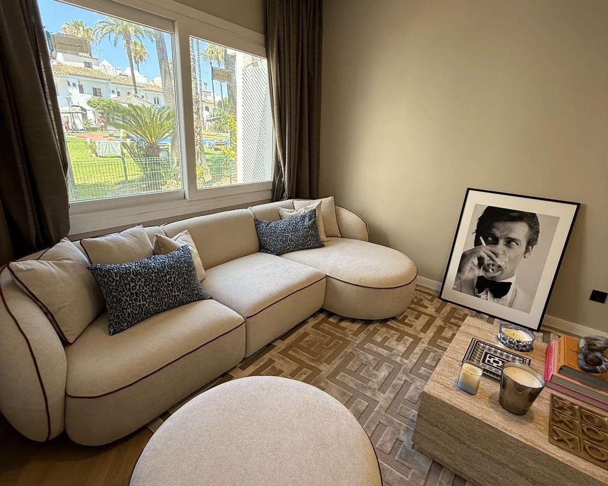 dbfb7907-970a-4854-9e26-6f9f8f69bd77