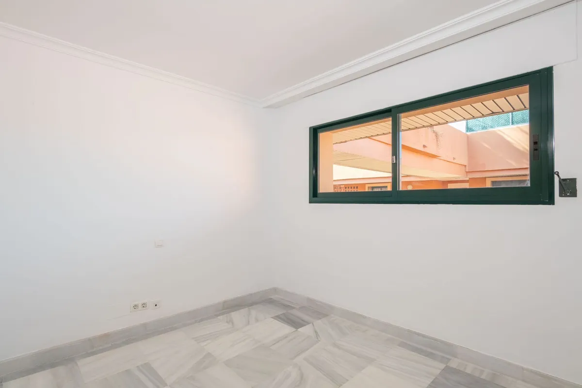 03377f04-55d0-4ce4-aa77-a99ce8b7b0c4