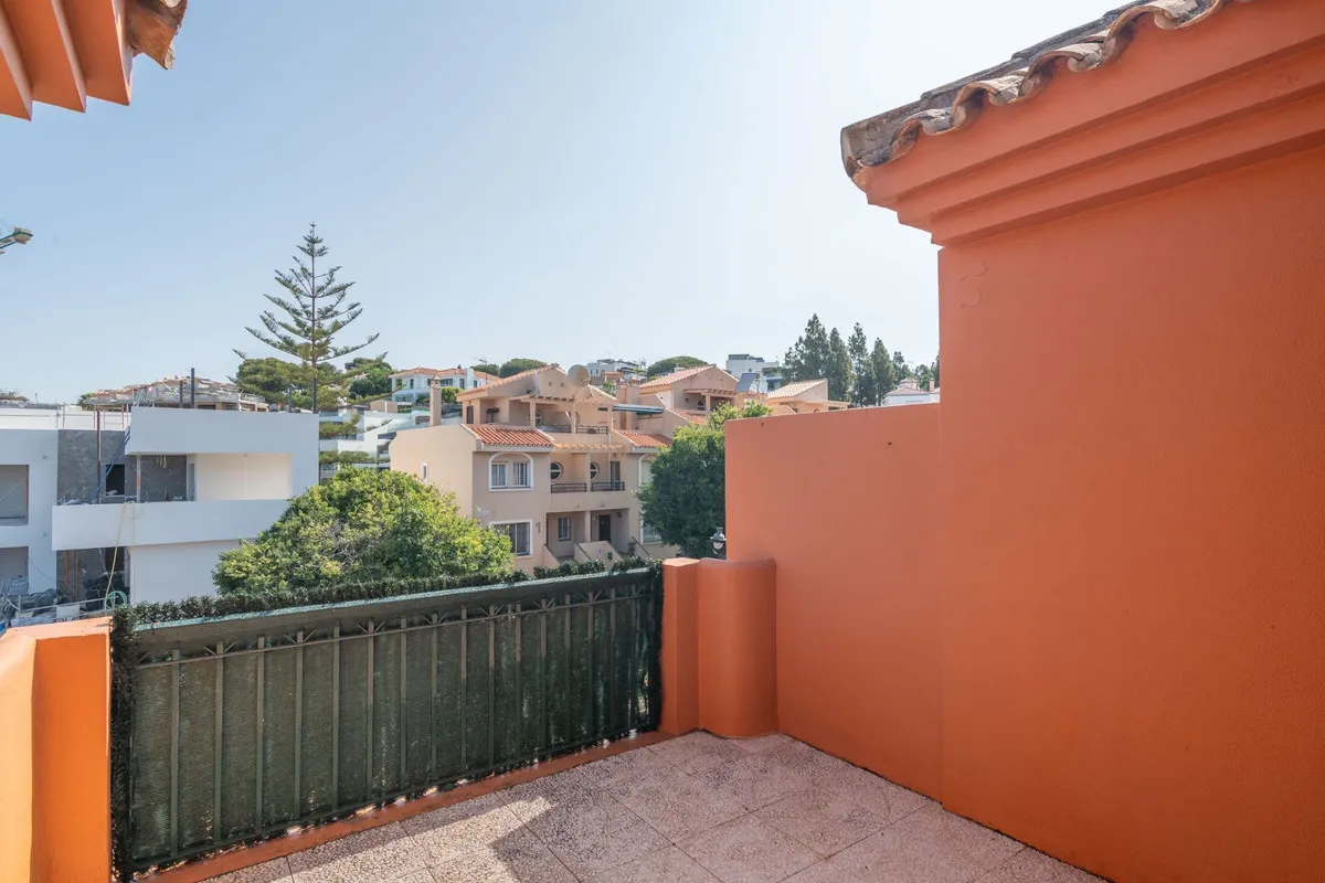 b23c17c5-5aed-4437-ba59-c4dbeff86109