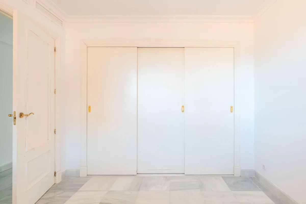 fe3c3374-ba4a-4aa2-8979-c7cfcea9576c