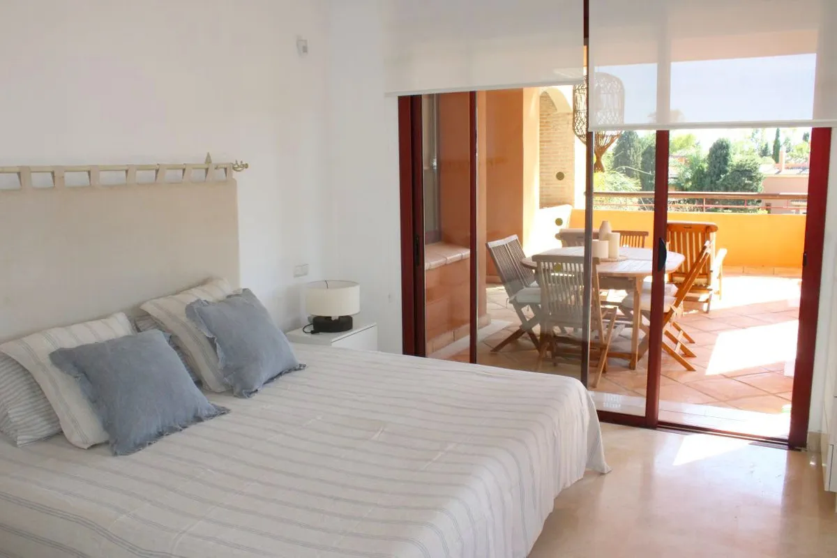 807d089b-a2ff-4b4a-b39d-0afefc4da173