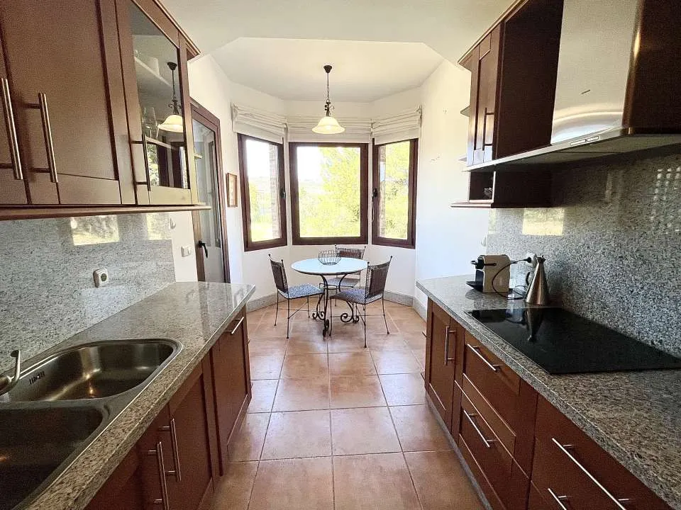 9af9dc92-3b8e-46da-b8be-581cf5f3b595