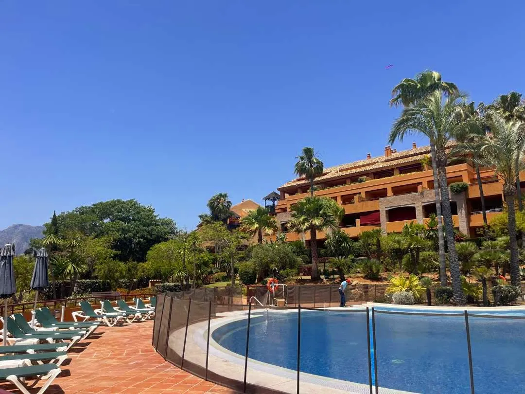 c5c61454-5c4e-4b34-aeee-eabf67fcc220