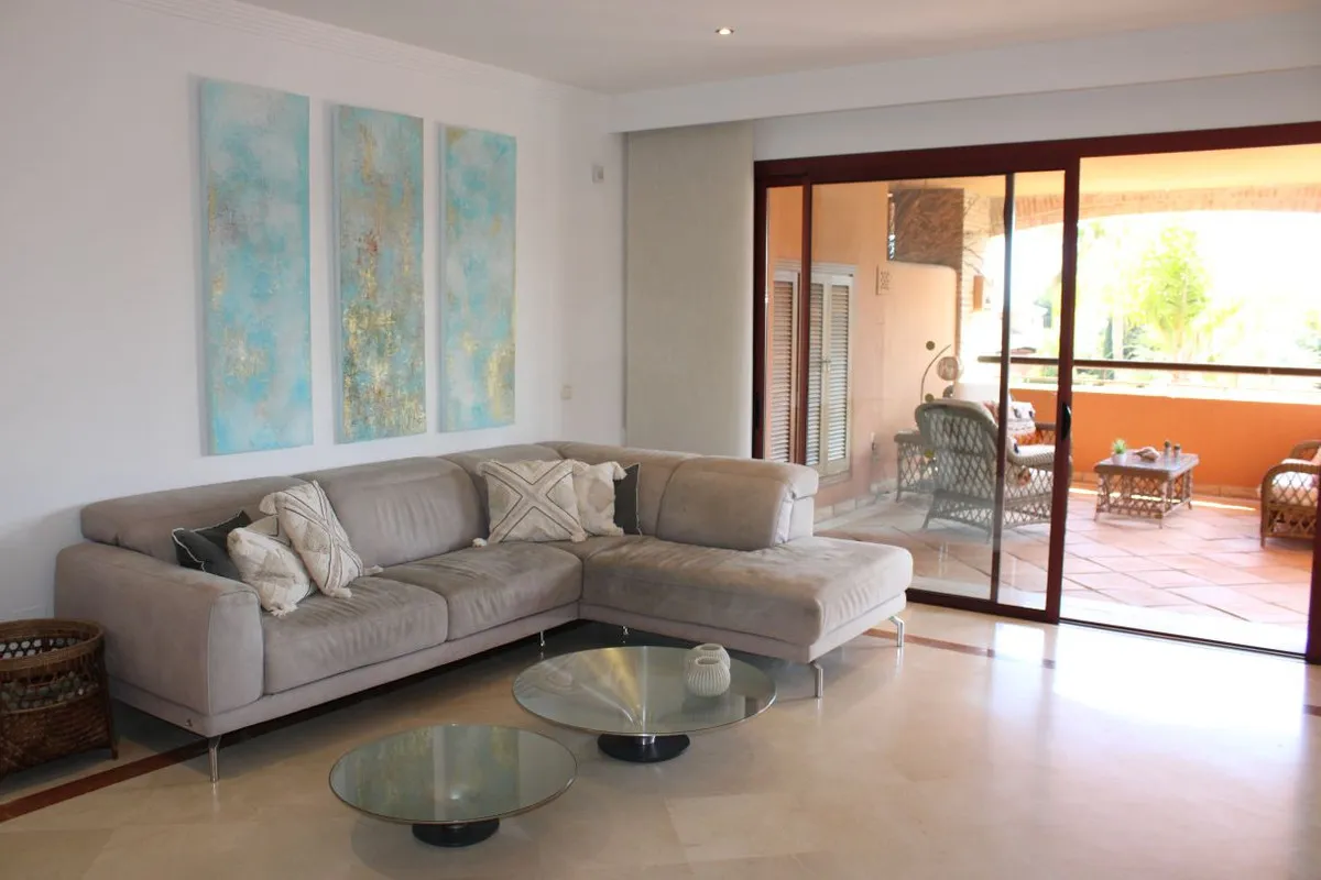 f2c05cf1-3729-4172-9518-7d935184539d