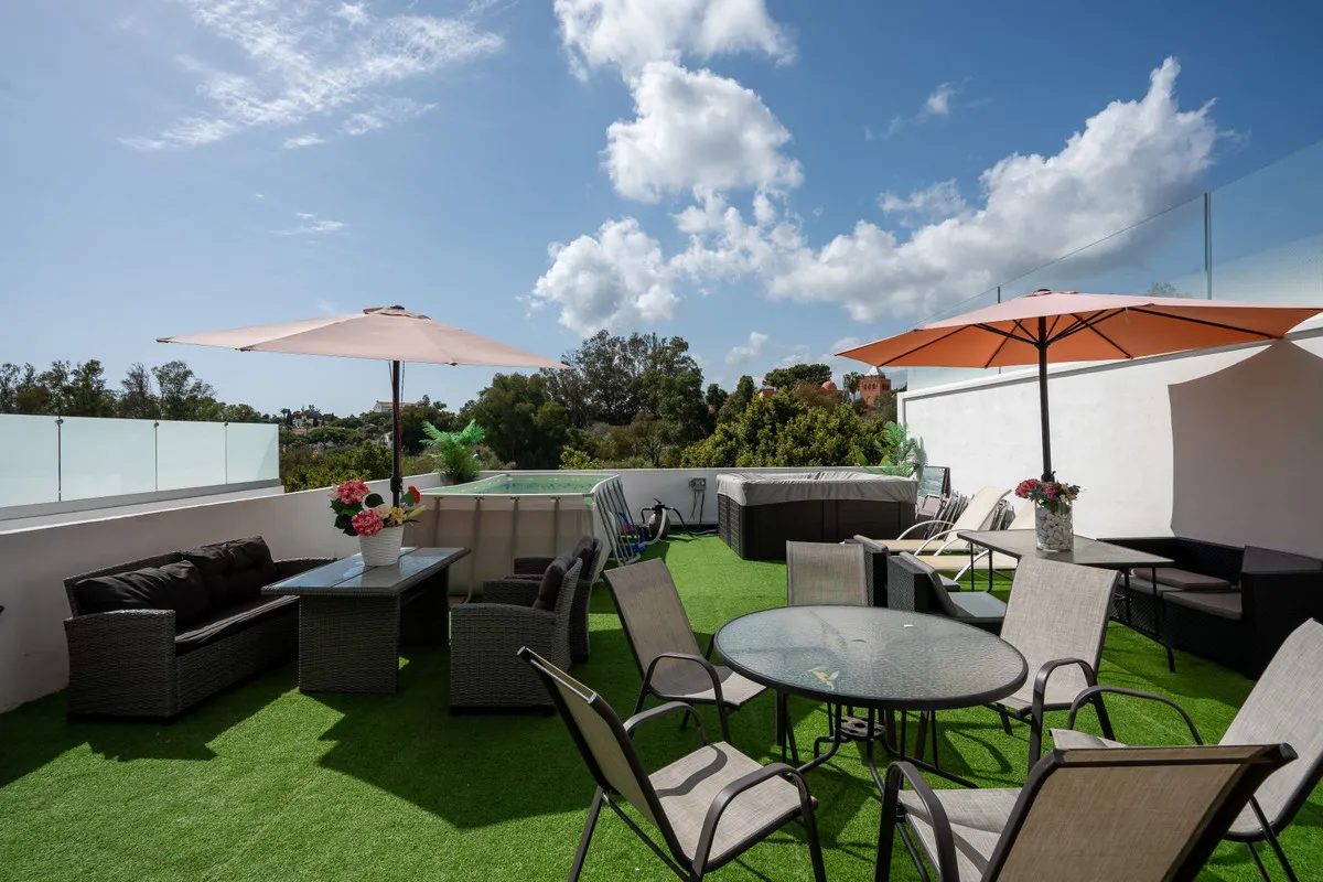 809b415d-3c39-4c21-92b5-da878ffd6221