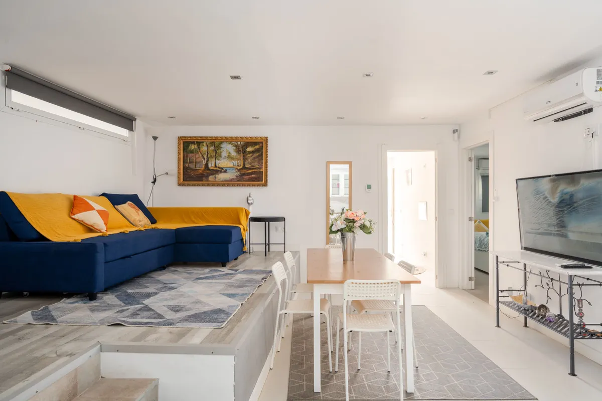 888480c7-31f7-4f28-9231-c076786f5914