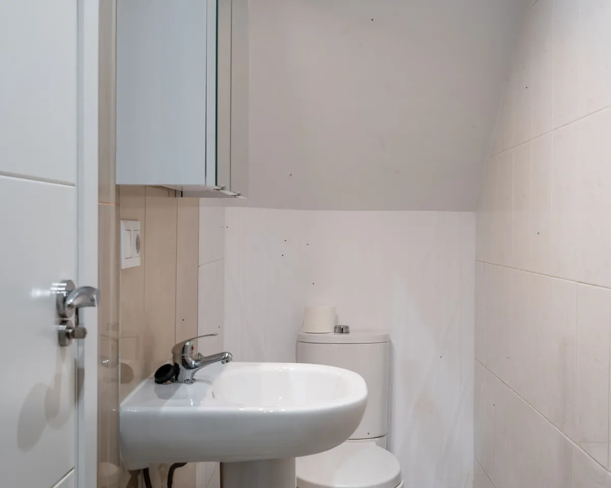 c154b2bb-a050-4784-abe5-d996785468f7