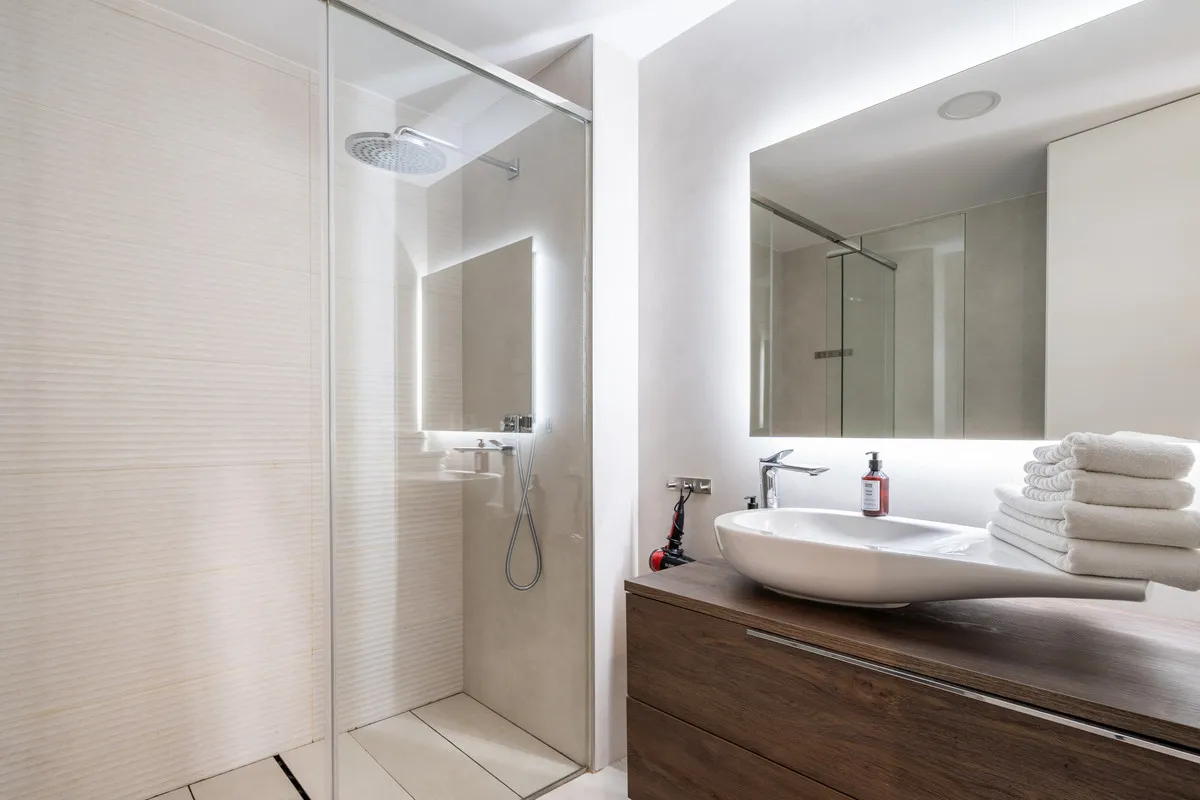 26141c49-f5fd-4c8c-8c91-f49d8d8ab633