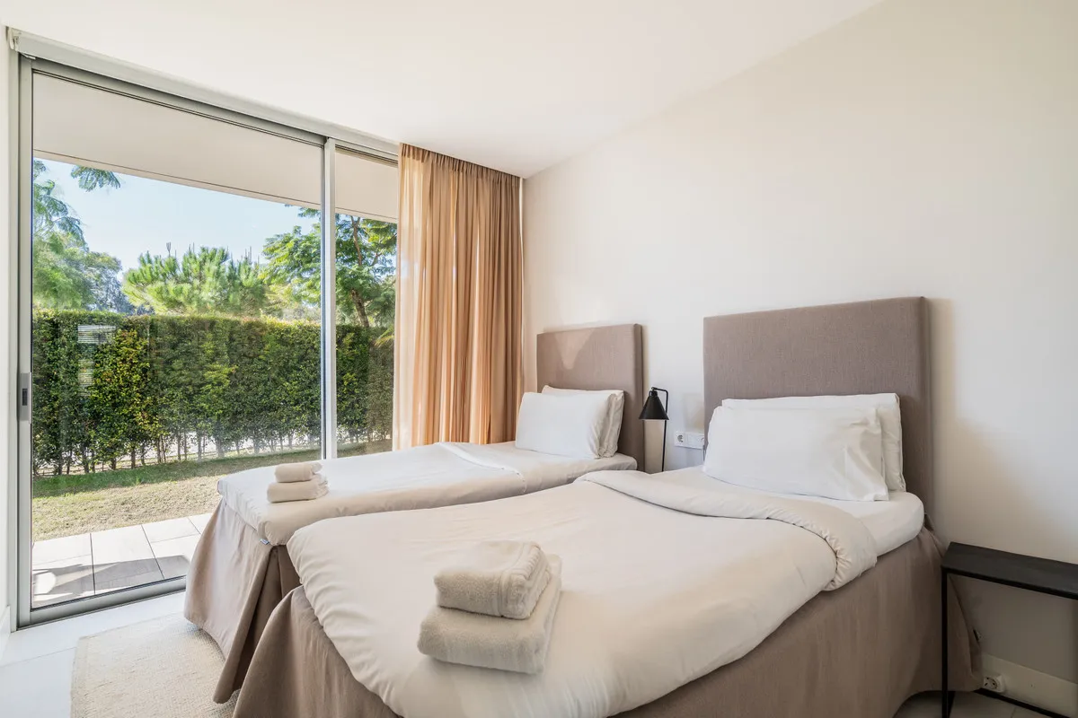 72b6c44e-3ef1-484e-a51d-bf3ef92ae144