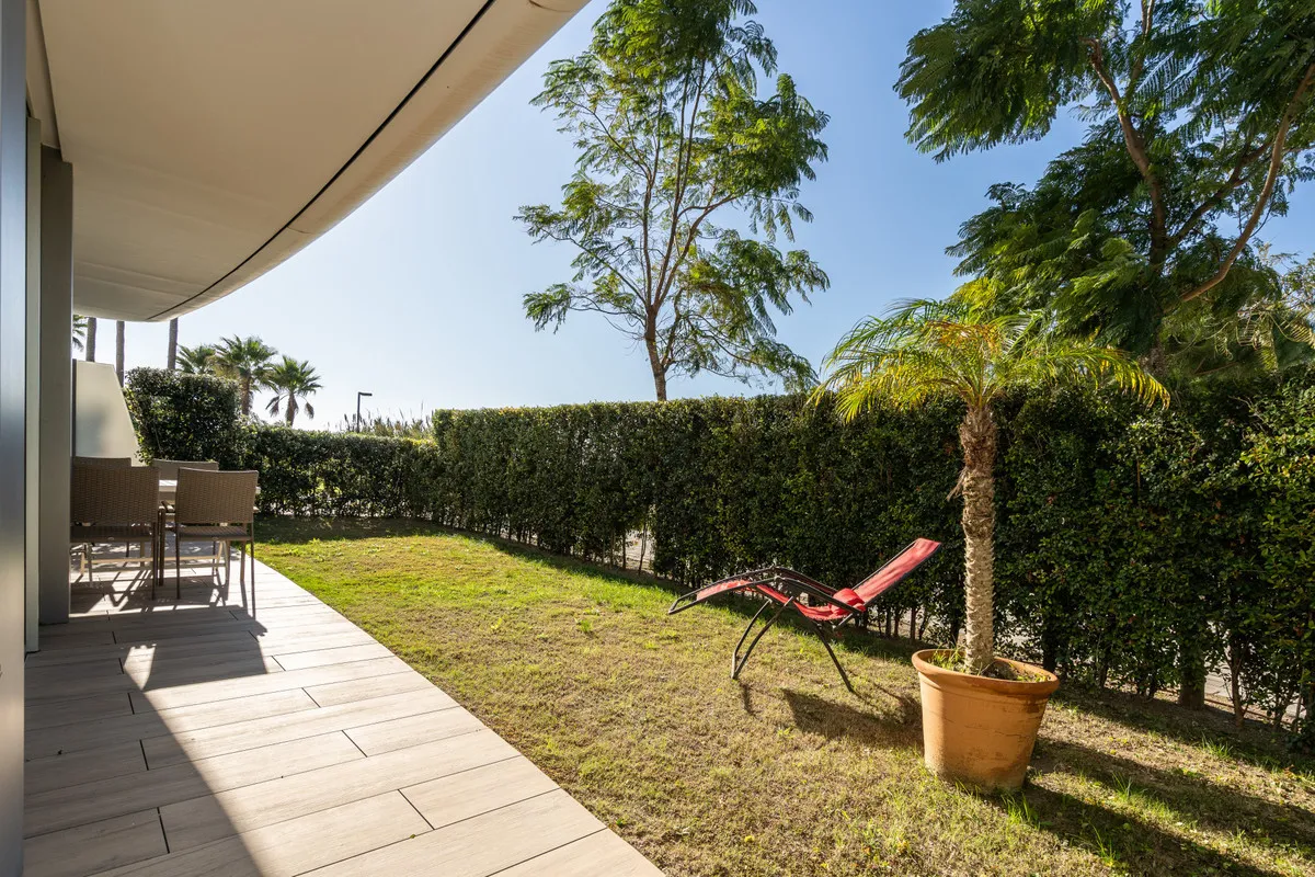 b0bbb7aa-ed3e-41c7-ba06-5e3da4f8328e