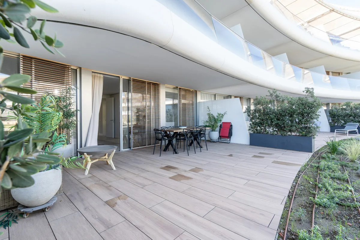 e9dfd876-7314-4dc0-b5cd-0782bd985967