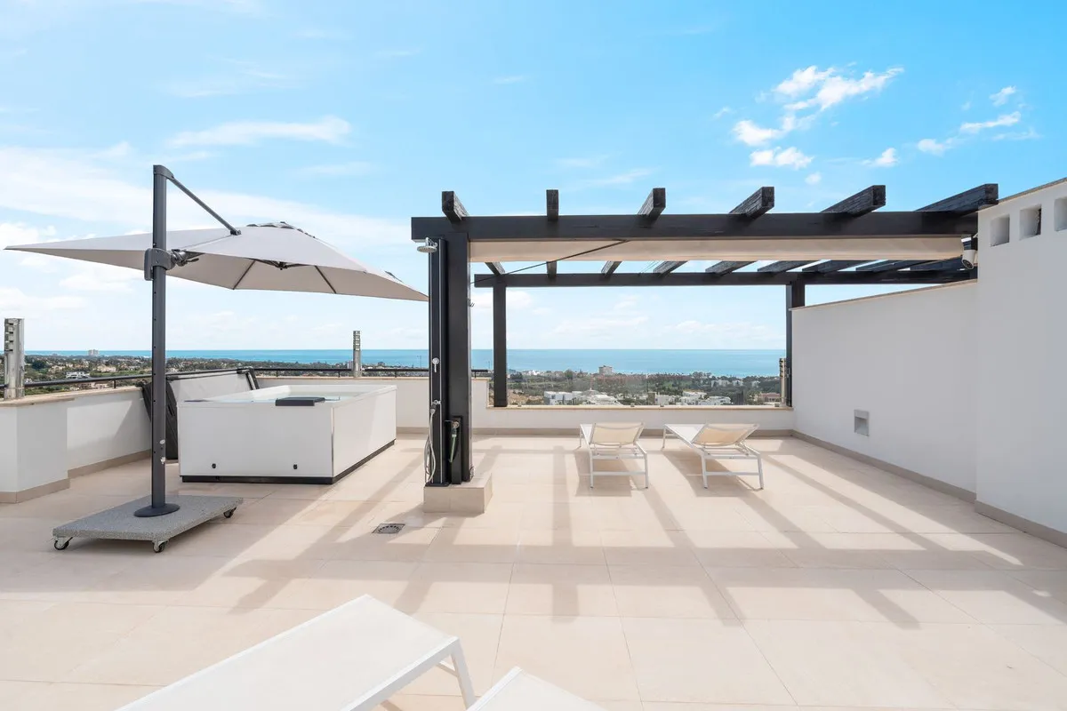 4a55a5f2-cf5d-4f0b-b197-1308a1e3b160