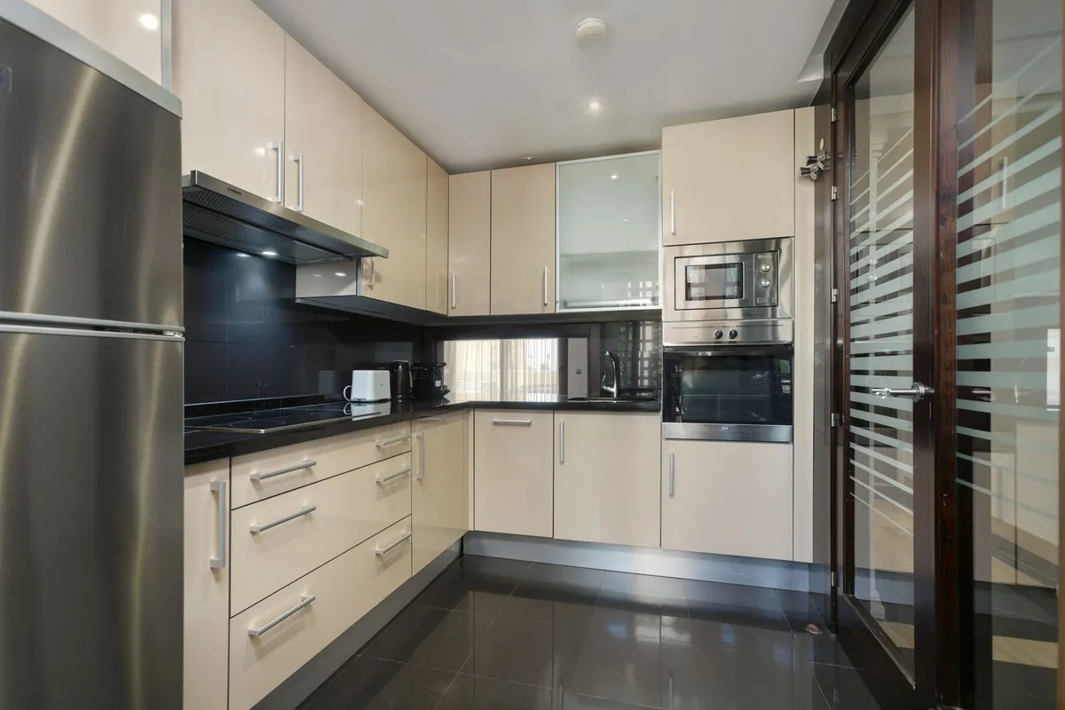 978c1d9a-3f6f-437e-8dc0-a334e97d996d