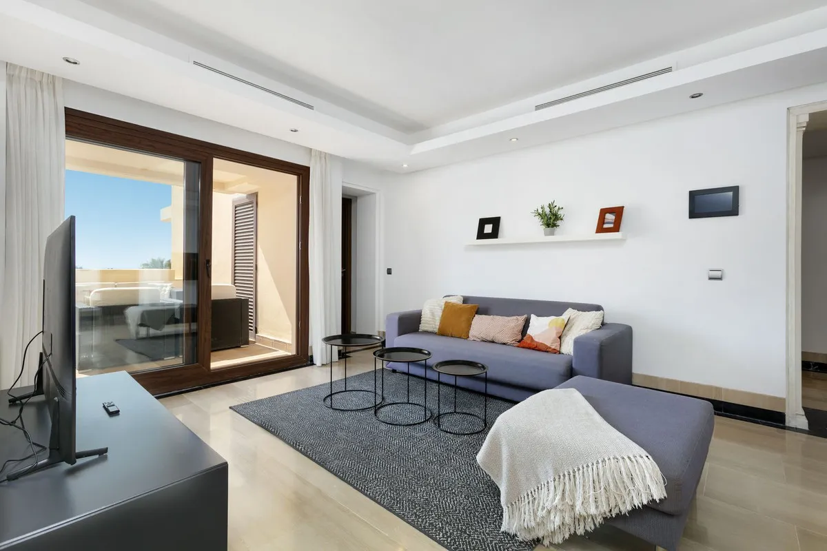 f1293a4b-9ced-4923-bf37-0d4c30c6e2c3