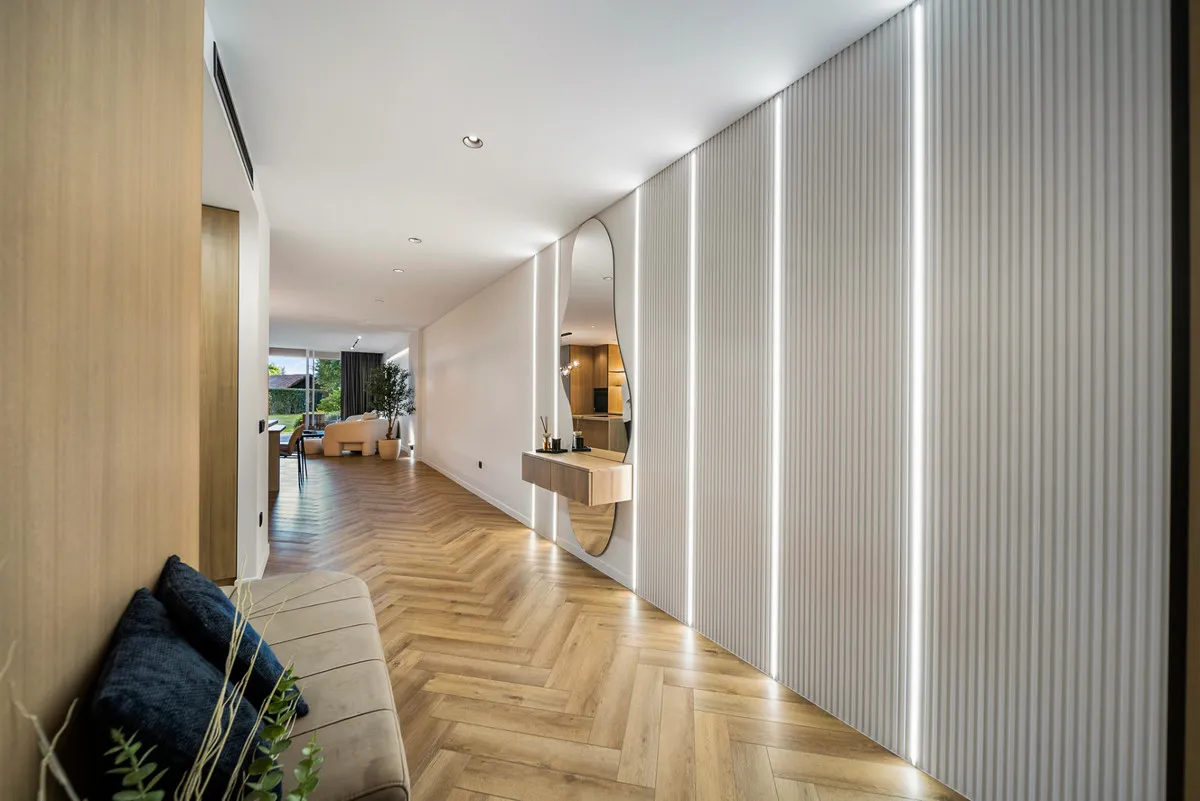 741e05c9-ad72-498e-82a0-b3cf49cc05f8