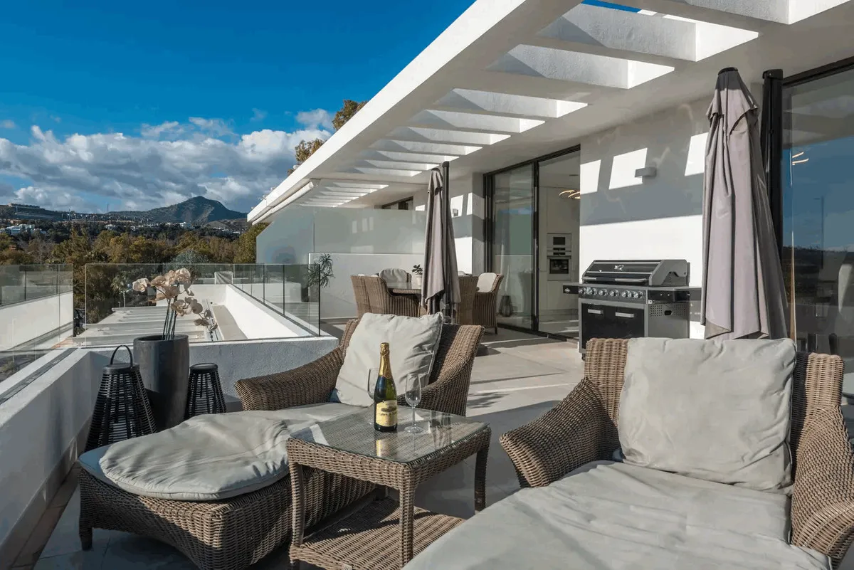 1a19da2b-46d8-4ef4-bc5e-6cb0e40fdf12