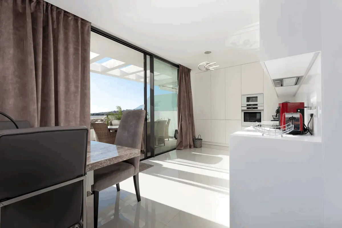 963ffa6d-5400-43d8-846f-22c09aa3a99b