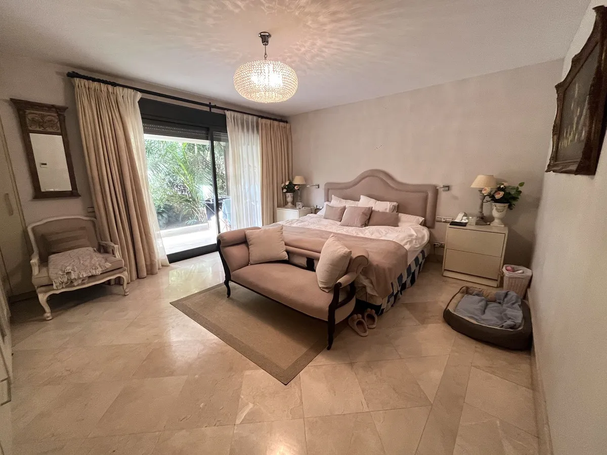 30027fc4-e7d7-4d5b-afb6-33688cc164bc