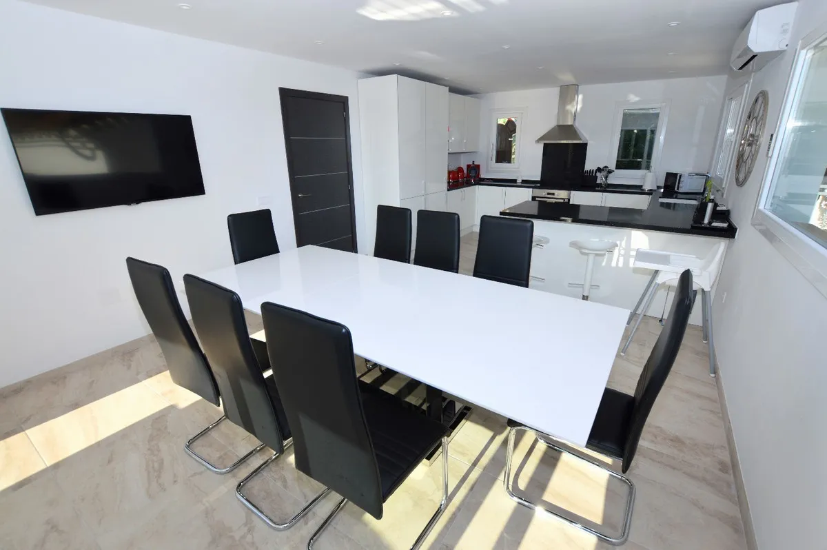 50985952-63e9-4305-af51-32a82ce60c16