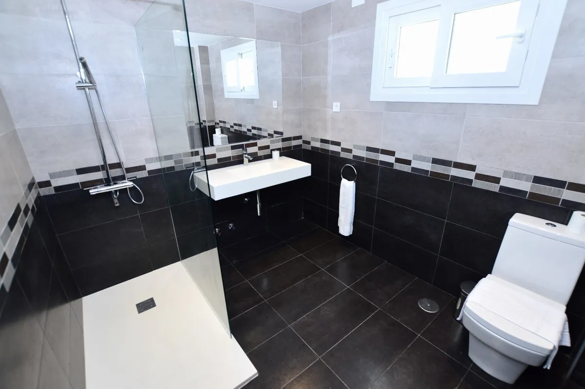 e931f15f-f826-470b-a919-213de3148edd