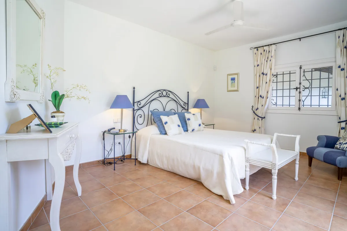 b6f7dbe1-d7ea-4016-9f74-05139ad0df3d