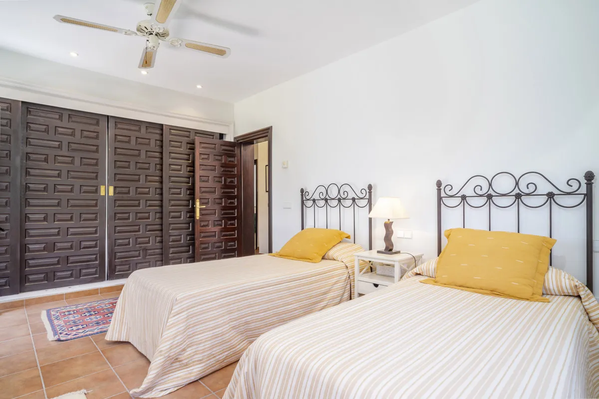 cfa2d1de-7530-4e15-bb0d-14e6c38908c8