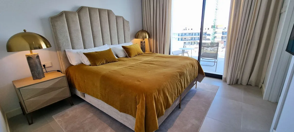 3edf3b98-eb4d-4a0c-9fde-014eb7f43553