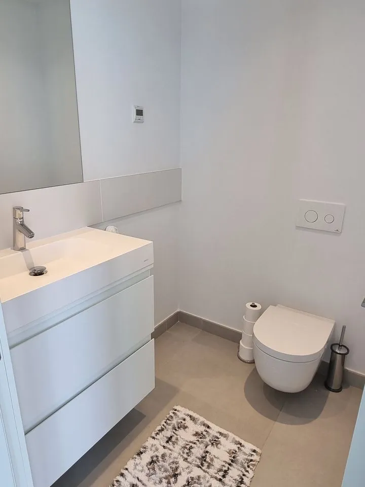 b5ef6097-11b0-4b88-8e9c-40701cc0aa87