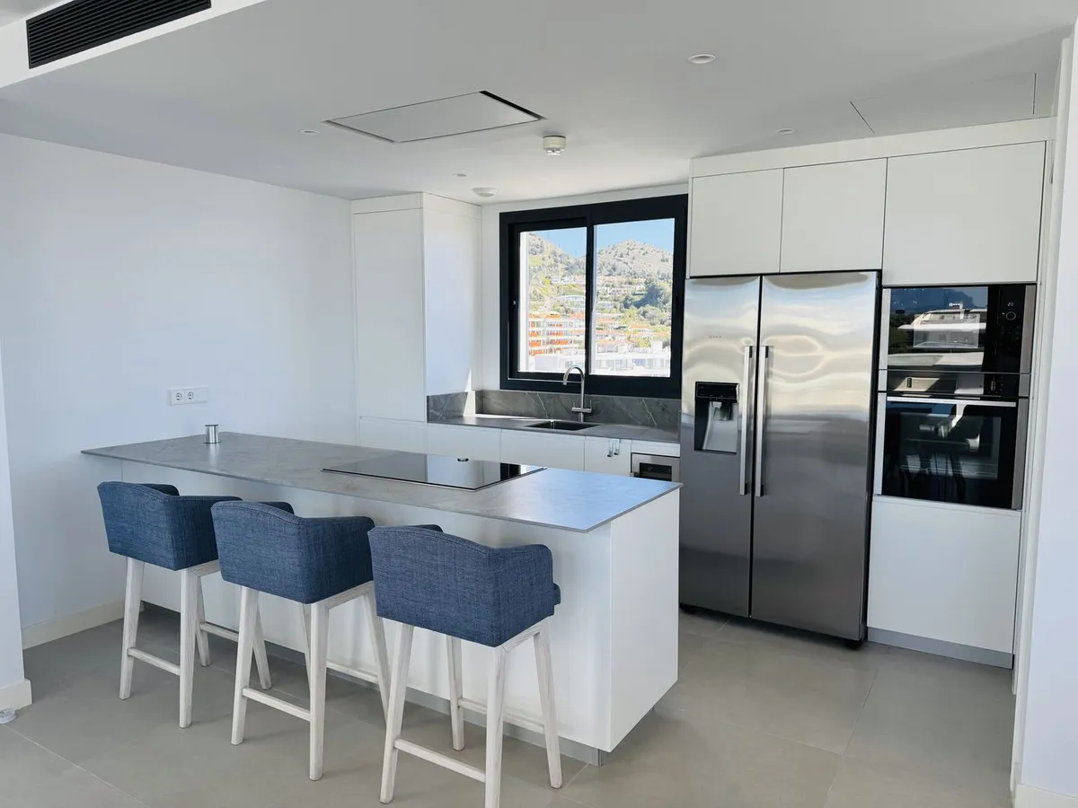 f7e4bbb8-6ba2-4cf6-a98e-ce3d8031fa1e