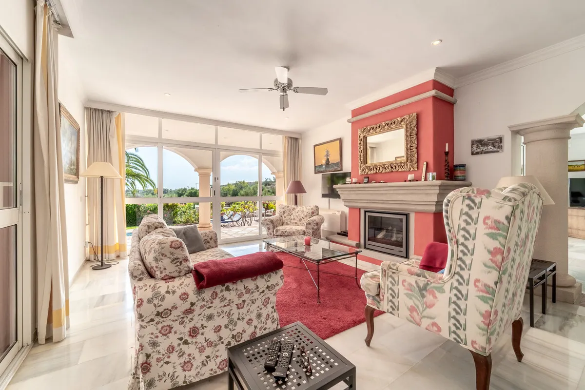 c505a96e-8b90-4b74-a423-07818a8cb3dd